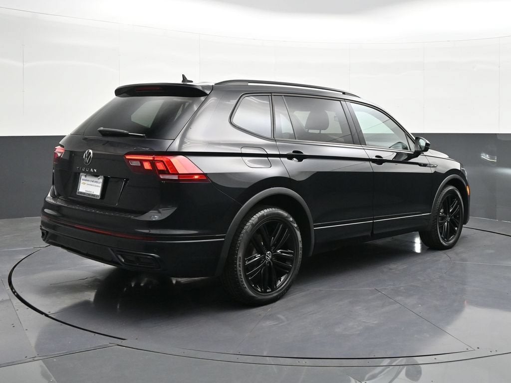 2022 Volkswagen Tiguan 2.0T SE R-Line Black