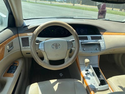 2005 Toyota Avalon XL