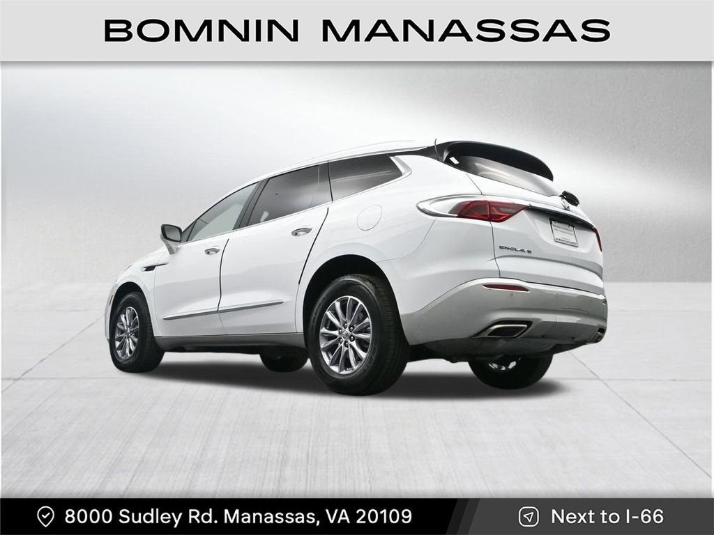 2023 Buick Enclave Essence
