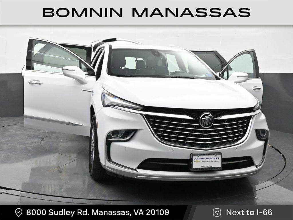 2023 Buick Enclave Essence