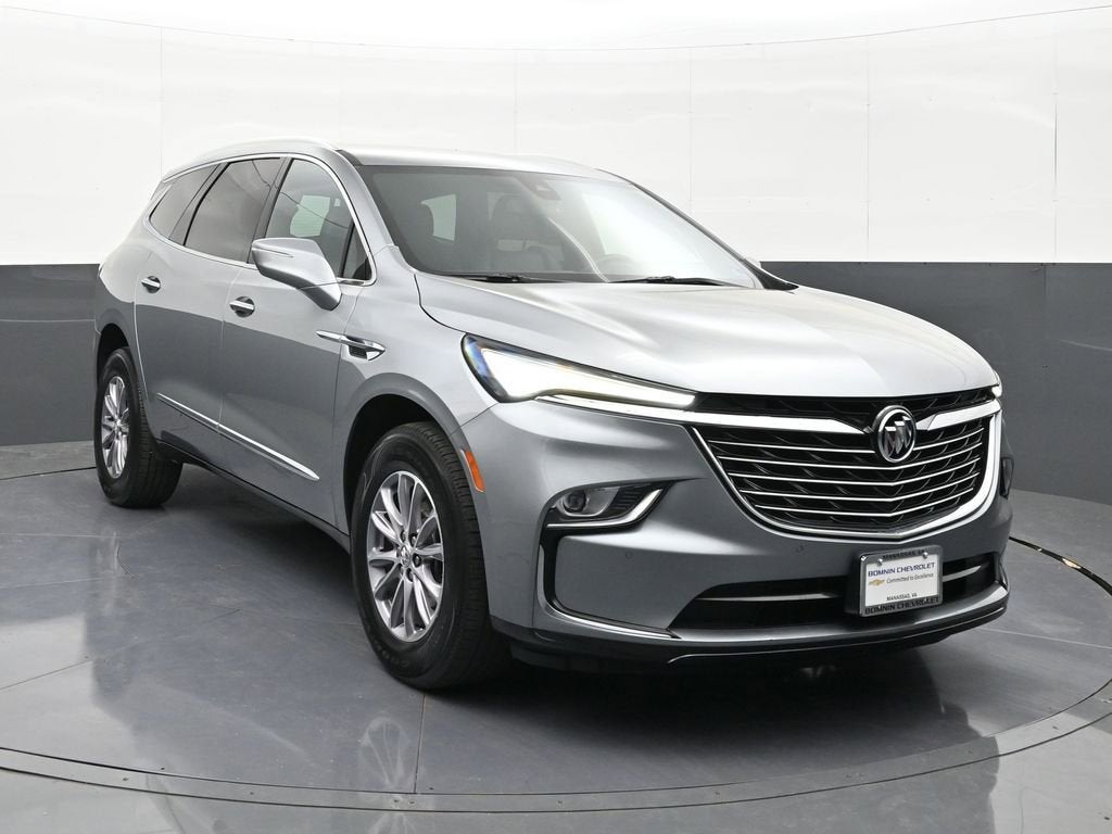 2023 Buick Enclave Essence