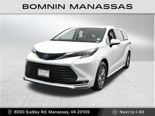 2024 Toyota Sienna XLE