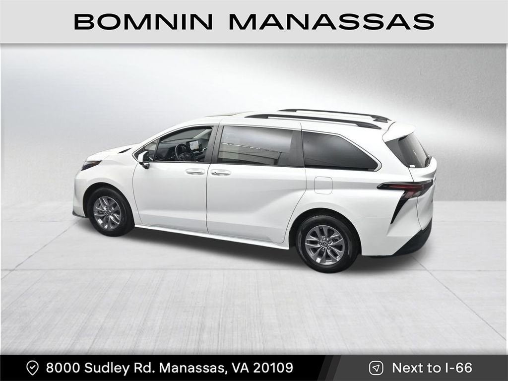 2024 Toyota Sienna XLE