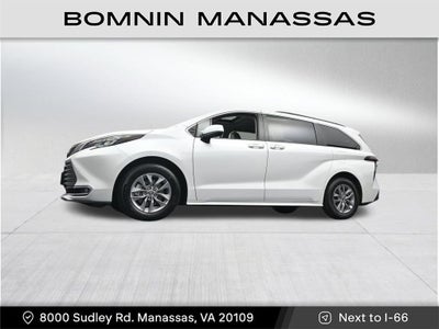 2024 Toyota Sienna XLE