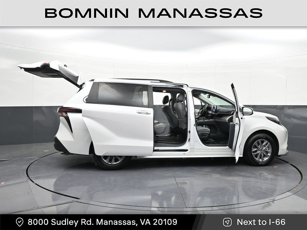 2024 Toyota Sienna XLE