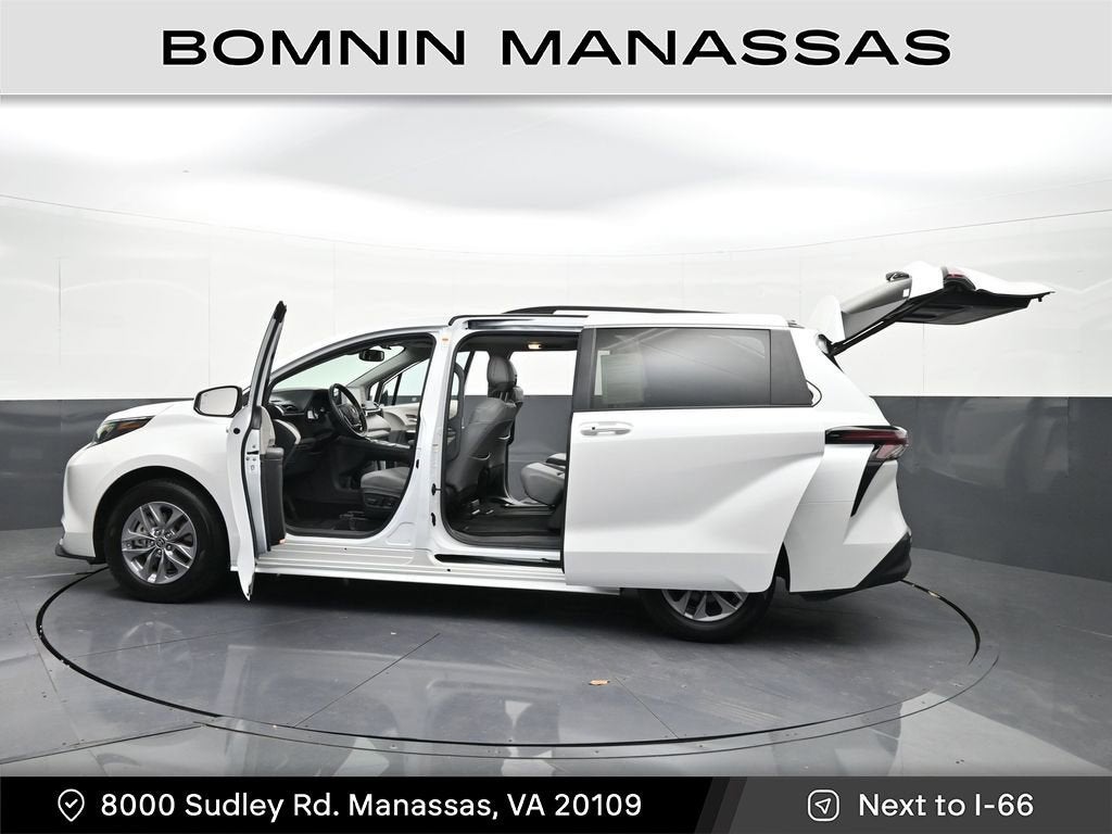 2024 Toyota Sienna XLE