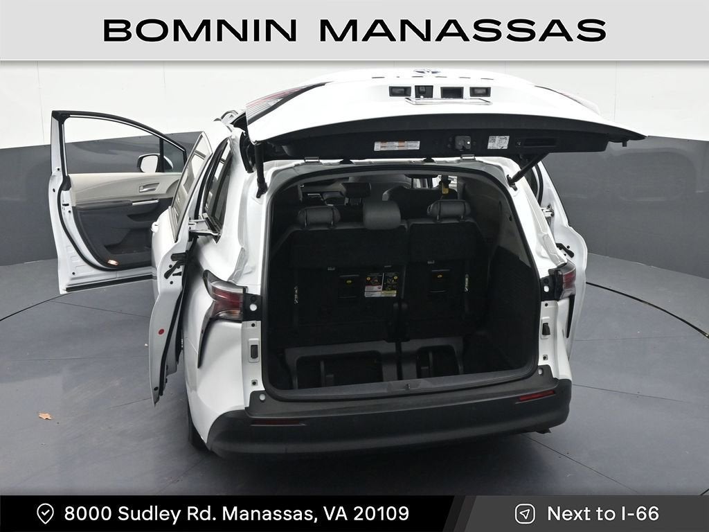 2024 Toyota Sienna XLE