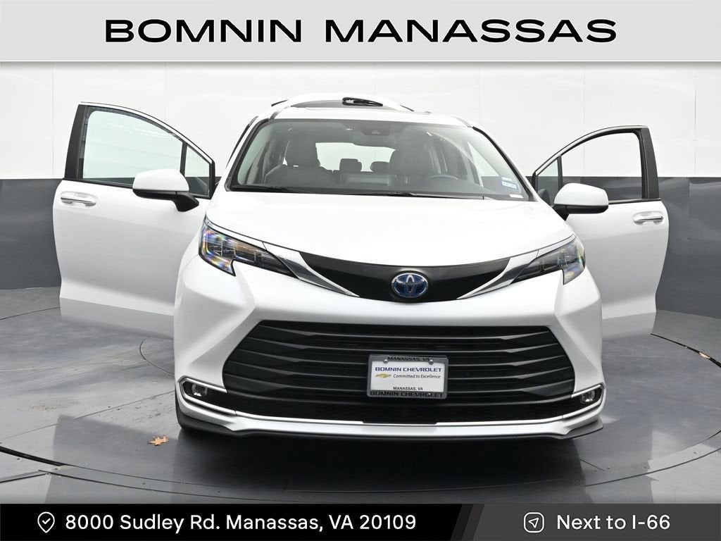 2024 Toyota Sienna XLE
