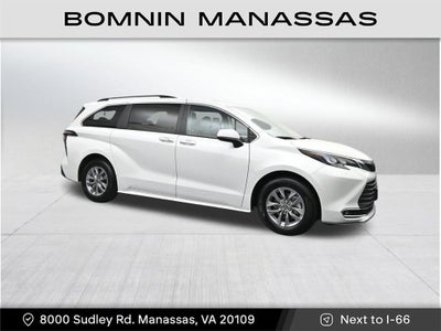 2024 Toyota Sienna XLE
