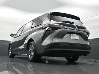 2026 Toyota Sienna XLE