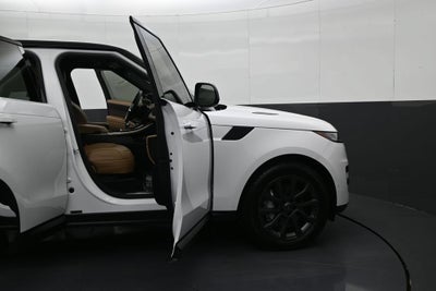 2024 Land Rover Range Rover Sport SE