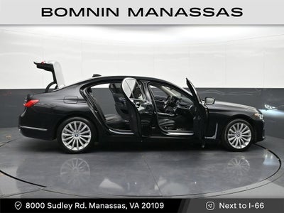2022 BMW 7 Series 740i xDrive