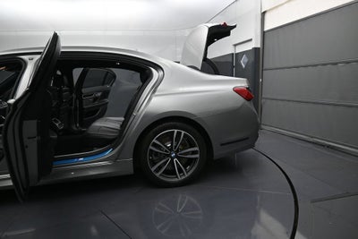 2022 BMW 750 i xDrive