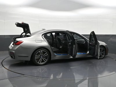 2022 BMW 750 i xDrive