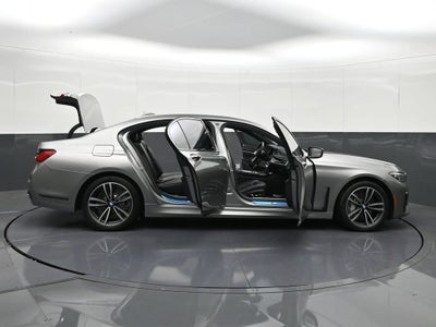 2022 BMW 750 i xDrive