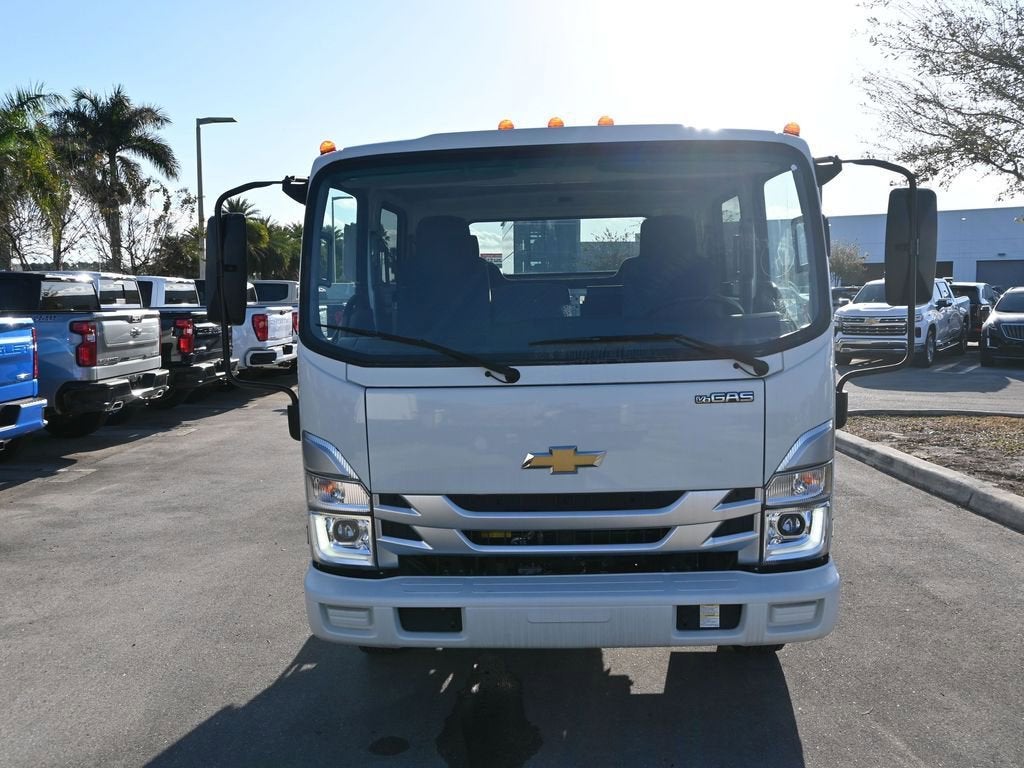 2025 Chevrolet Low Cab Forward 4500 HG Base