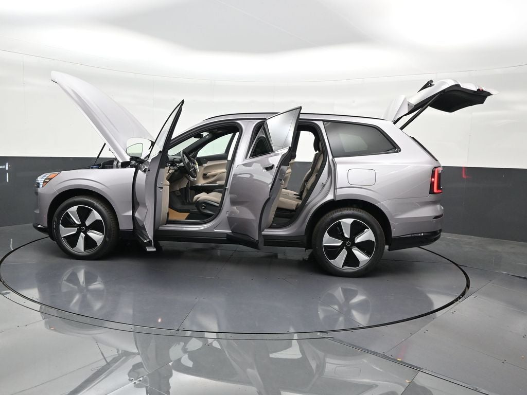 2026 Volvo EX90 Plus