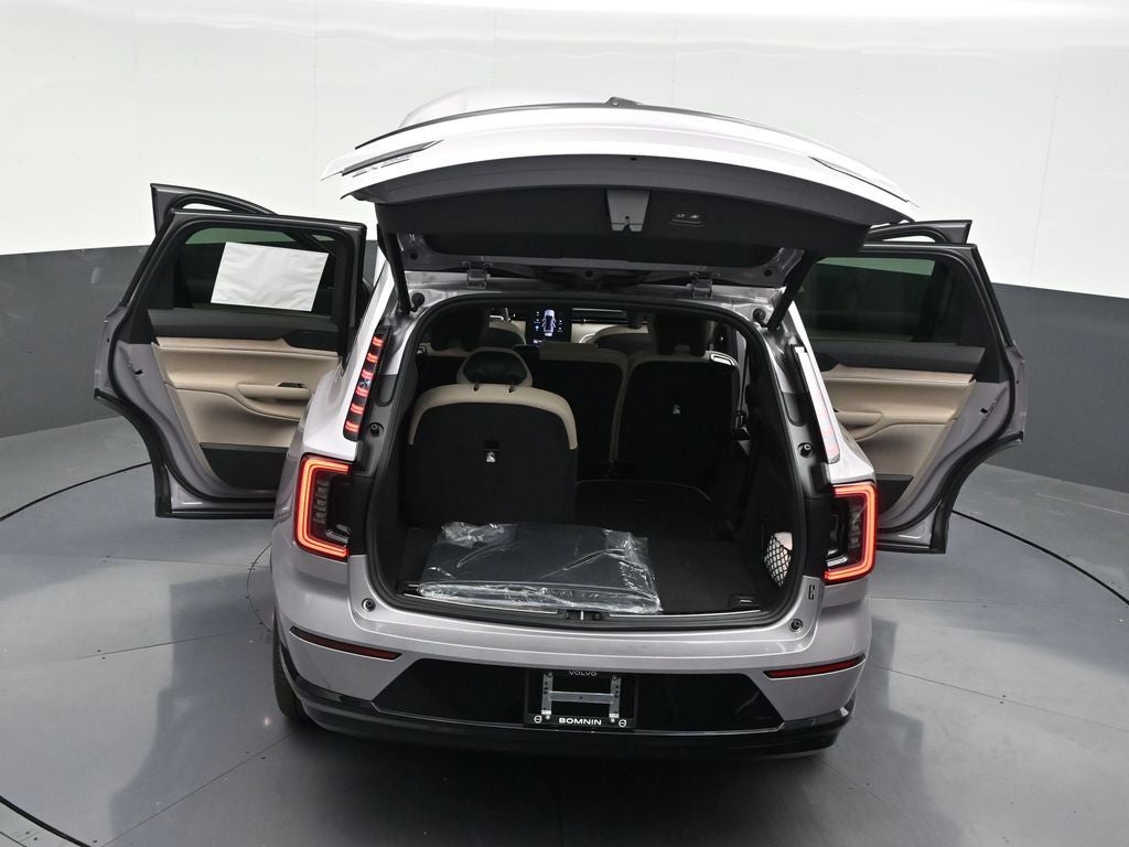 2026 Volvo EX90 Plus