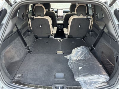 2025 Volvo EX90 Twin Motor Performance Plus 6-Seater