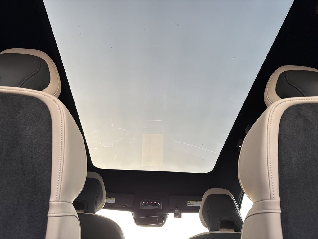 2025 Volvo EX90 Twin Motor Performance Plus 6-Seater