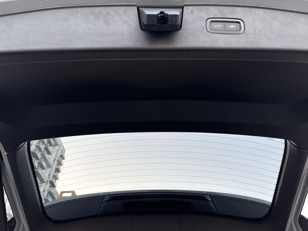 2025 Volvo EX90 Twin Motor Performance Plus 6-Seater