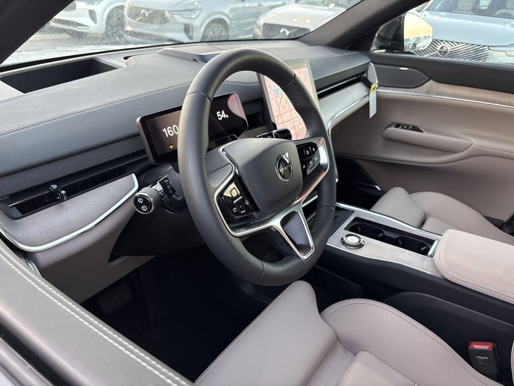 2025 Volvo EX90 Twin Motor Performance Plus 6-Seater