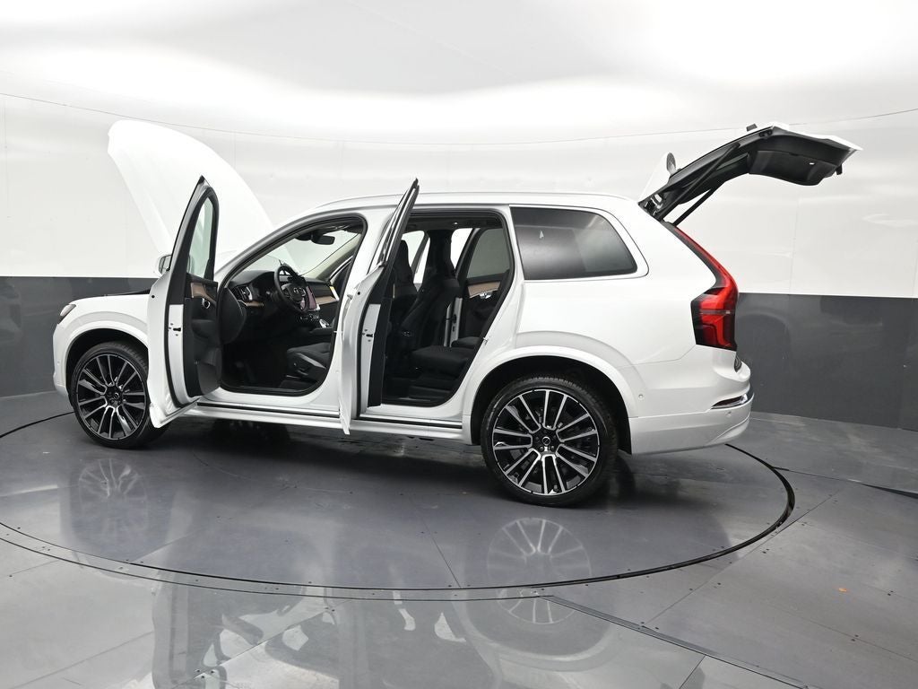 2026 Volvo XC90 B6 Plus 6-Seater