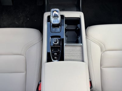 2026 Volvo XC90 B6 Plus 6-Seater