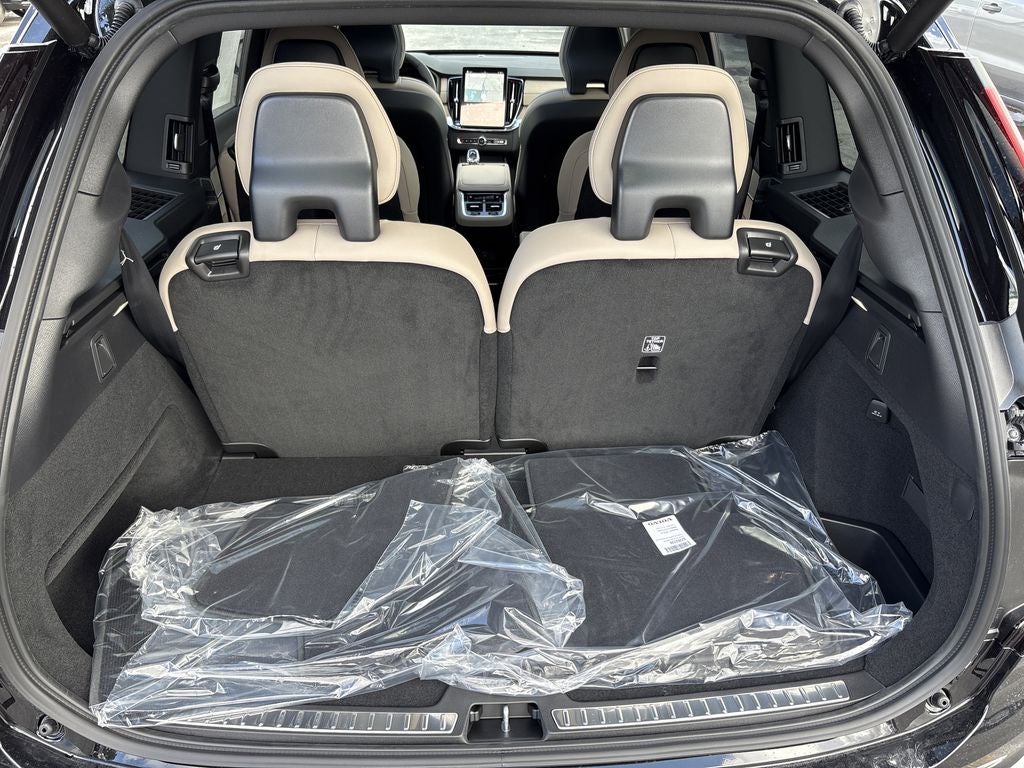 2026 Volvo XC90 B6 Plus 6-Seater