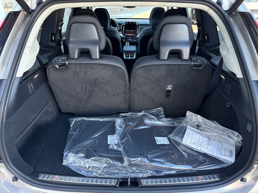 2026 Volvo XC90 B6 Plus 6-Seater