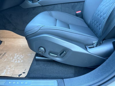 2026 Volvo XC90 B6 Plus 6-Seater