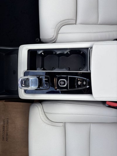 2026 Volvo XC90 B6 Ultra