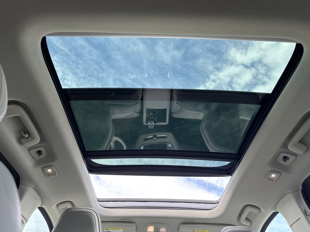 2026 Volvo XC90 B6 Ultra