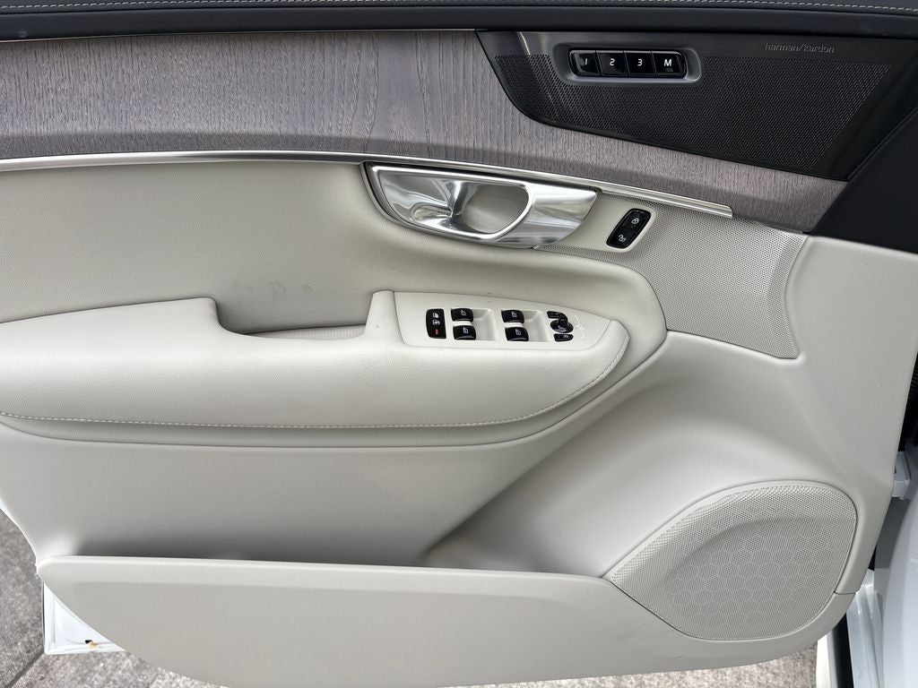 2026 Volvo XC90 B6 Ultra