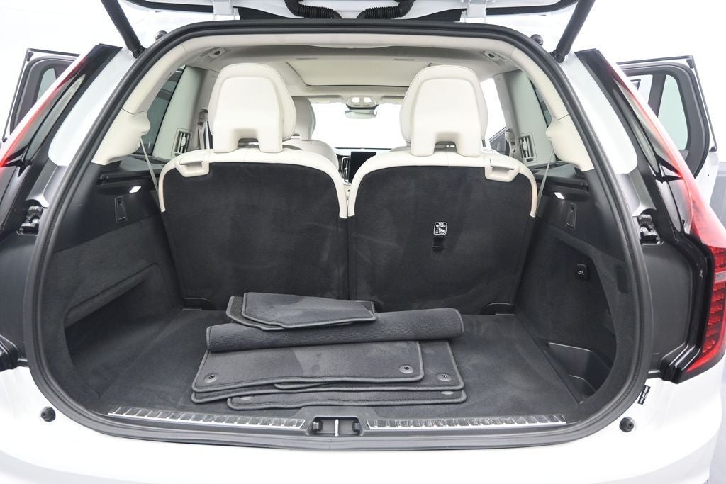 2026 Volvo XC90 B6 Ultra