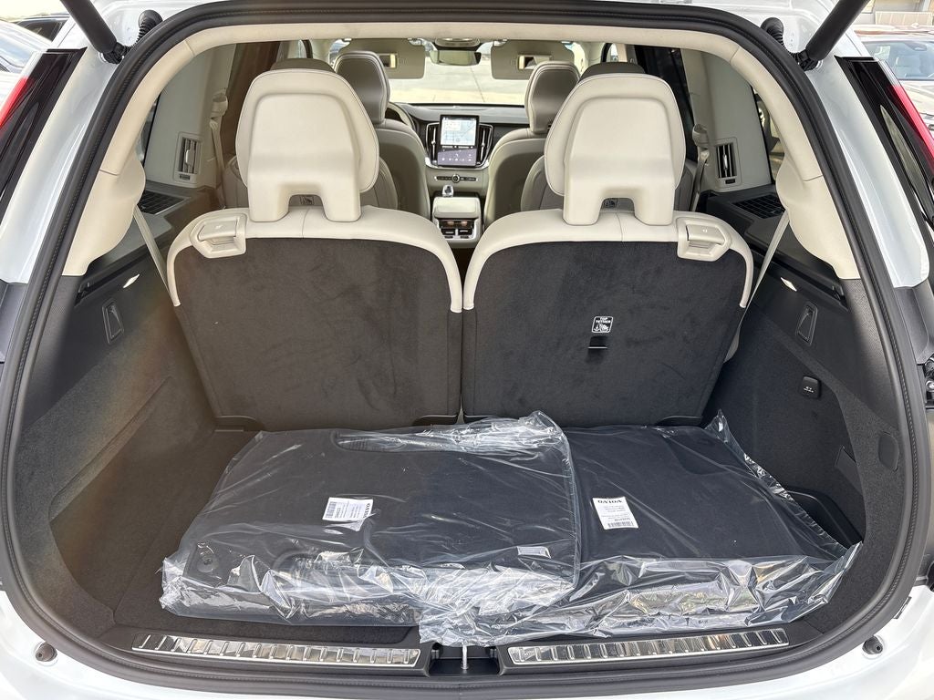 2026 Volvo XC90 B6 Ultra