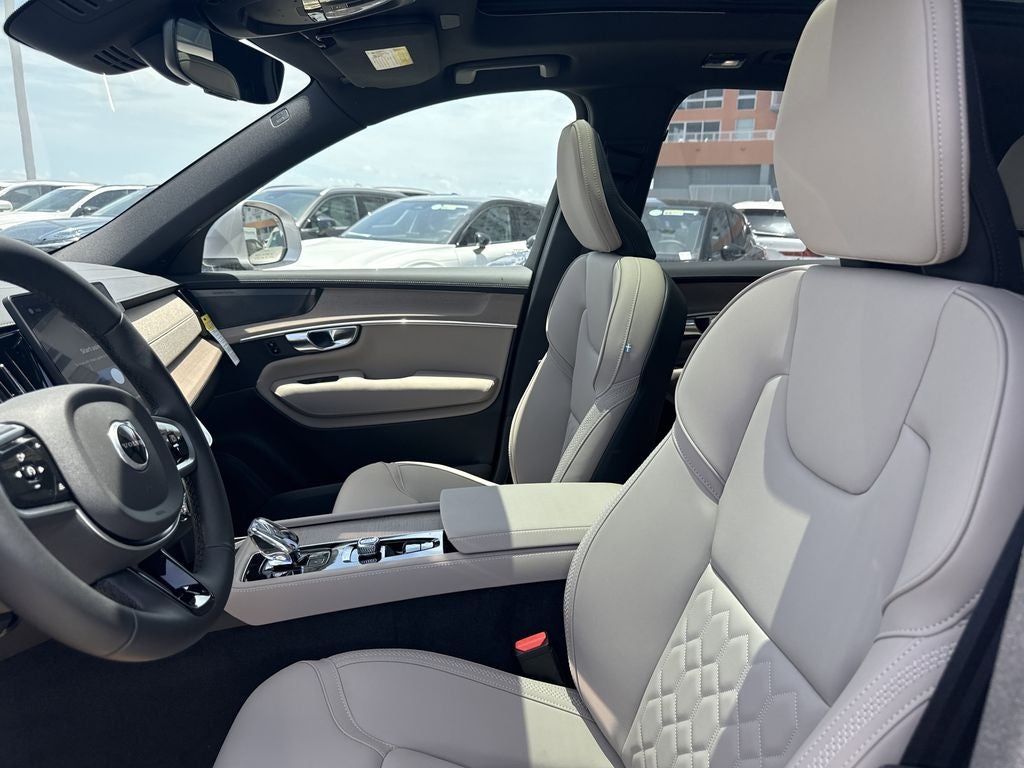 2026 Volvo XC90 B6 Plus 7-Seater