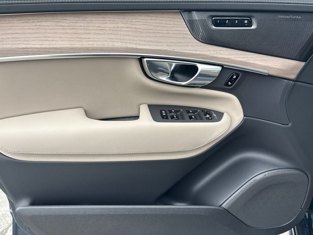 2026 Volvo XC90 B6 Plus 7-Seater