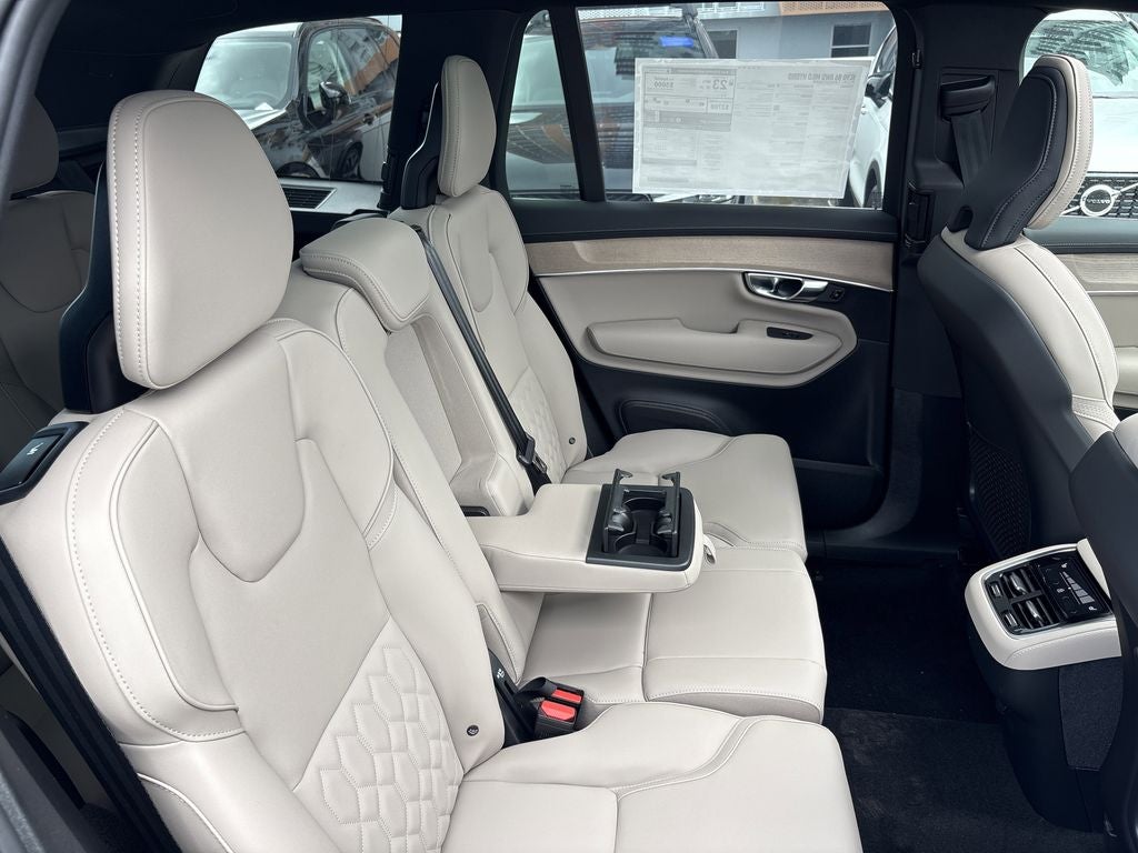 2026 Volvo XC90 B6 Plus 7-Seater