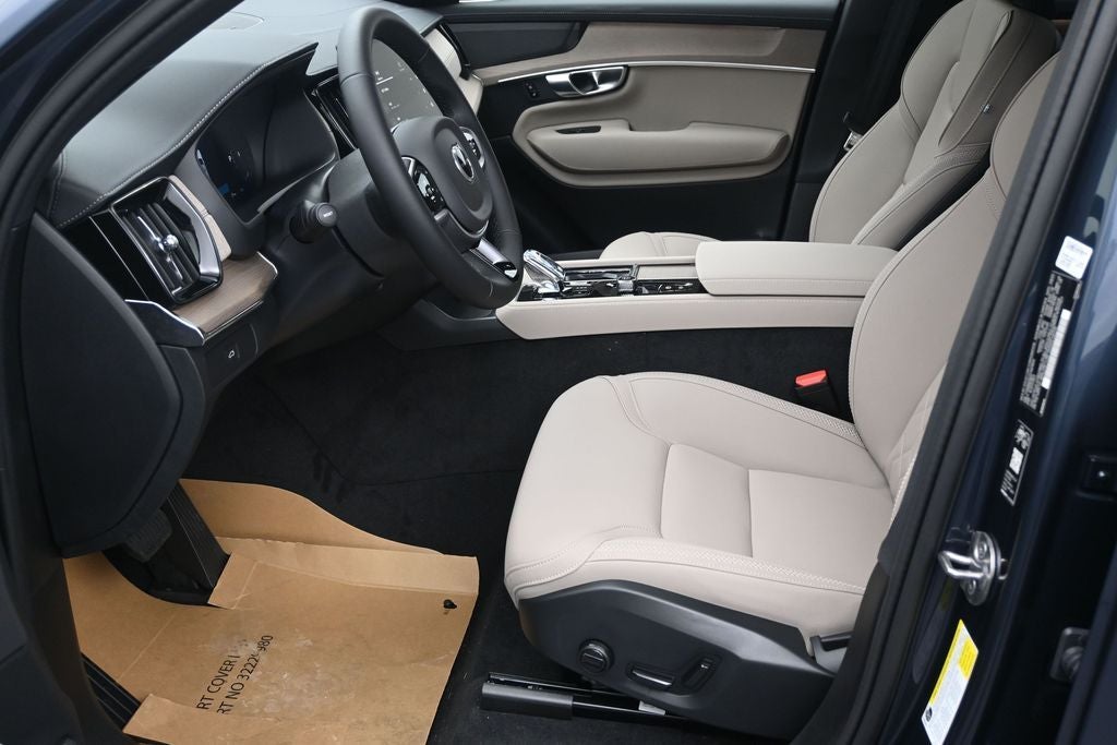 2026 Volvo XC90 B6 Plus 7-Seater