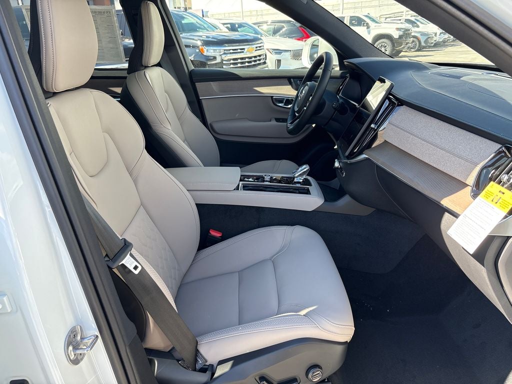 2026 Volvo XC90 B6 Plus 7-Seater