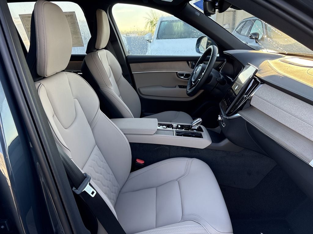 2026 Volvo XC90 B6 Plus 7-Seater