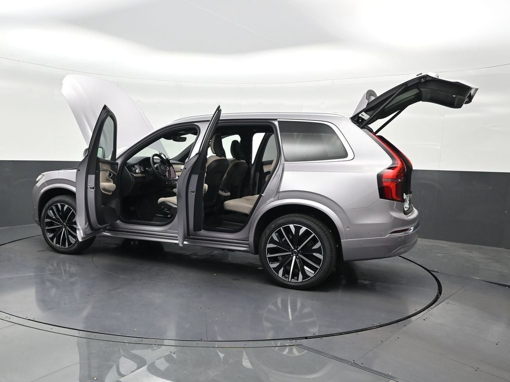2026 Volvo XC90 B6 Plus 7-Seater
