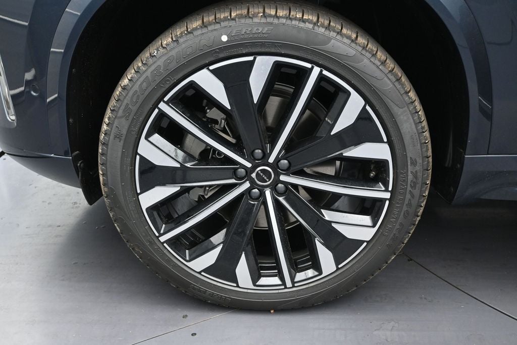 2026 Volvo XC90 B6 Plus 7-Seater