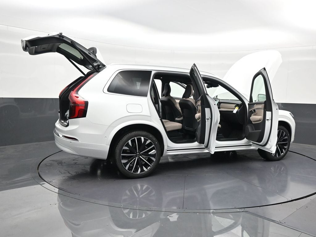 2026 Volvo XC90 B6 Plus 7-Seater