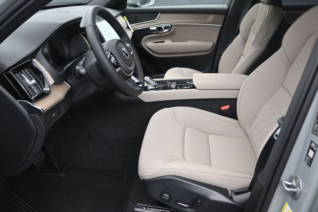 2026 Volvo XC90 B6 Plus 7-Seater