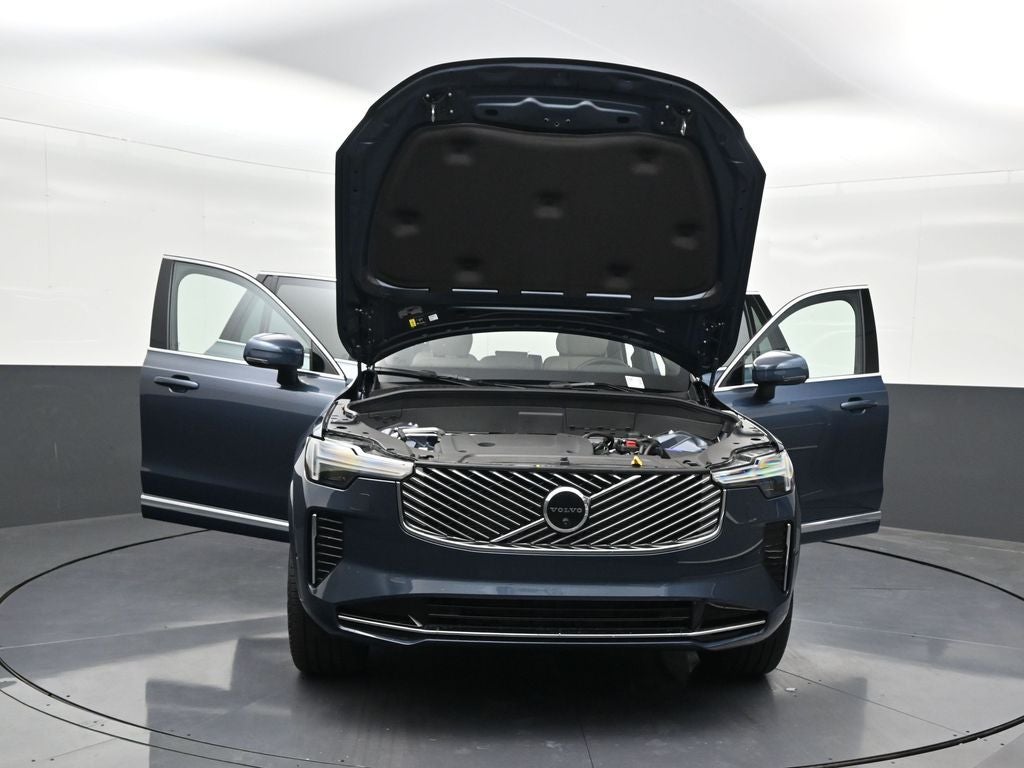 2026 Volvo XC90 Plus - Photo 35