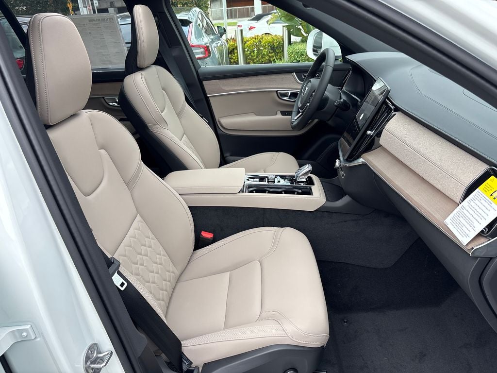 2026 Volvo XC90 B6 Plus 7-Seater