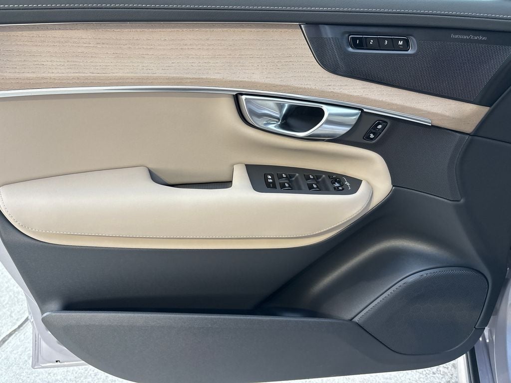 2026 Volvo XC90 B6 Plus 7-Seater