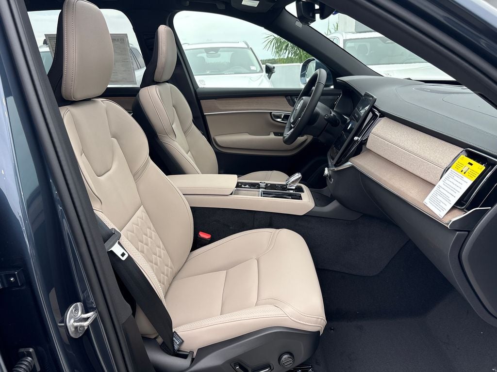 2026 Volvo XC90 B6 Plus 7-Seater